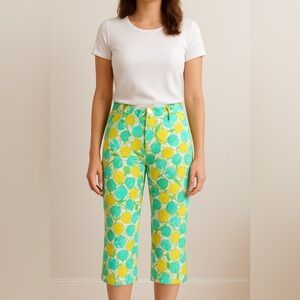 84. Lilly‎ Pulitzer Capri Pants Women’s Size 8 Lemon Blueberry Fruit Print
